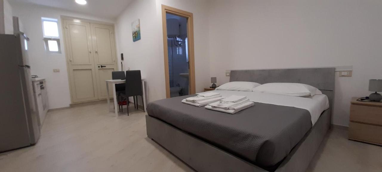 Appartamenti Etna & Mare Giardini Naxos Exteriör bild